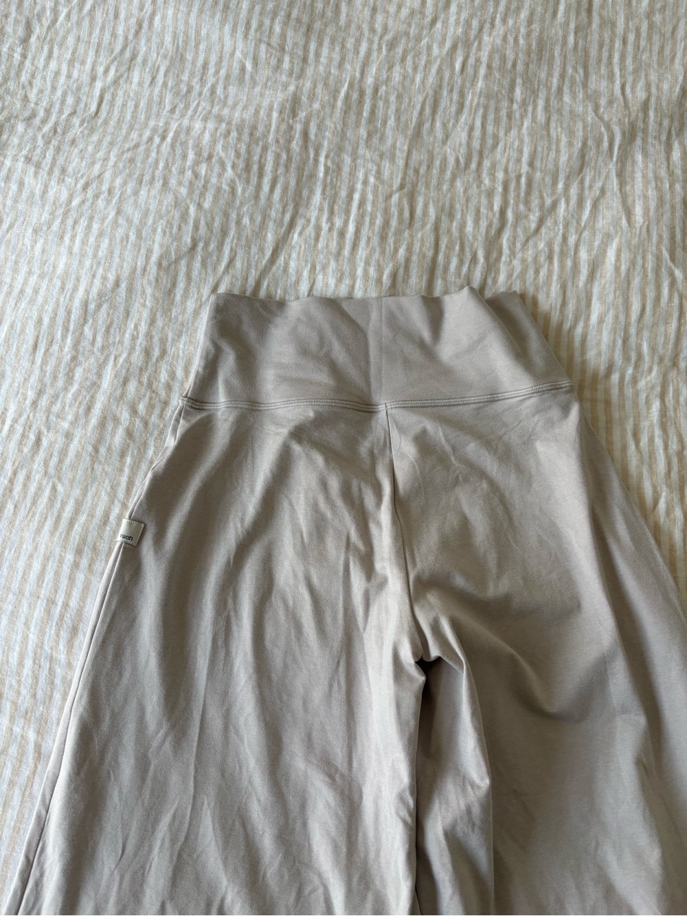 Vuori Halo Easy Wideleg Pant - Picture 5 of 5